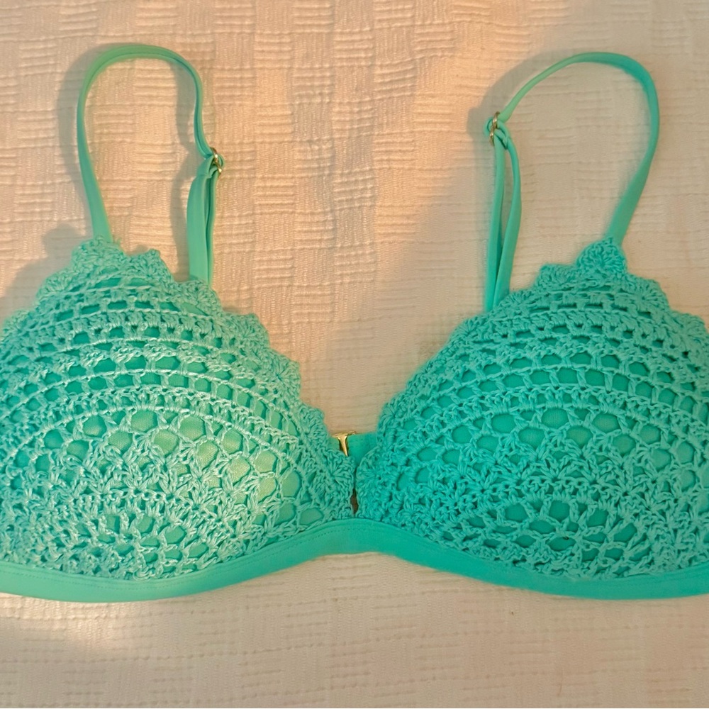 Crochet Lace Bralette/Bikini Top in Teal. - Picture 10 of 11